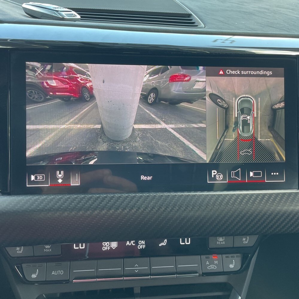 2022 Audi e-tron GT Prestige photo 3