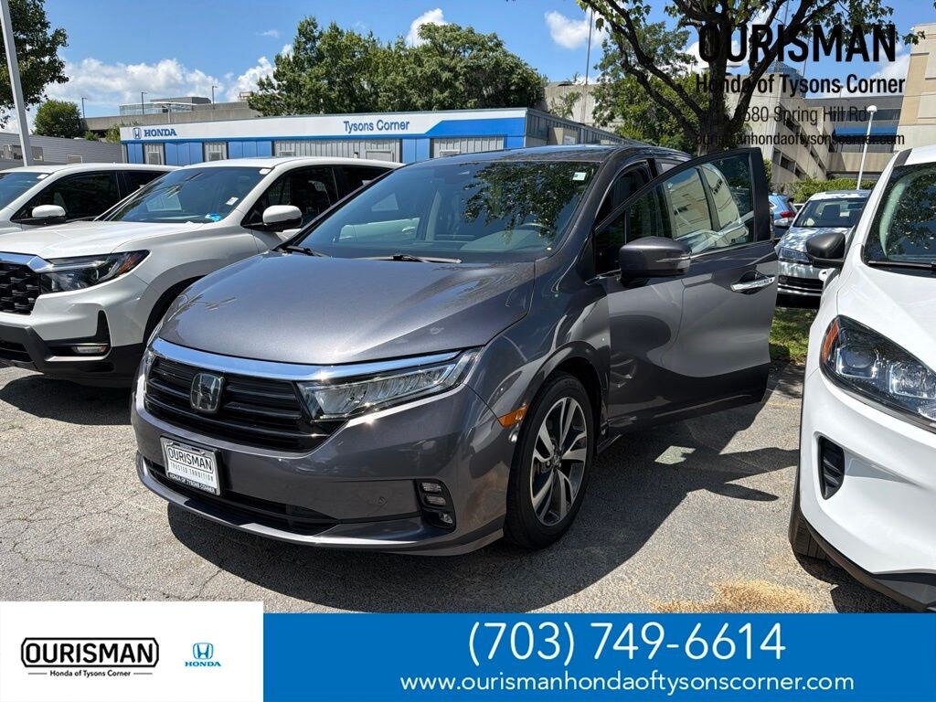 Used 2023 Honda Odyssey Touring Van