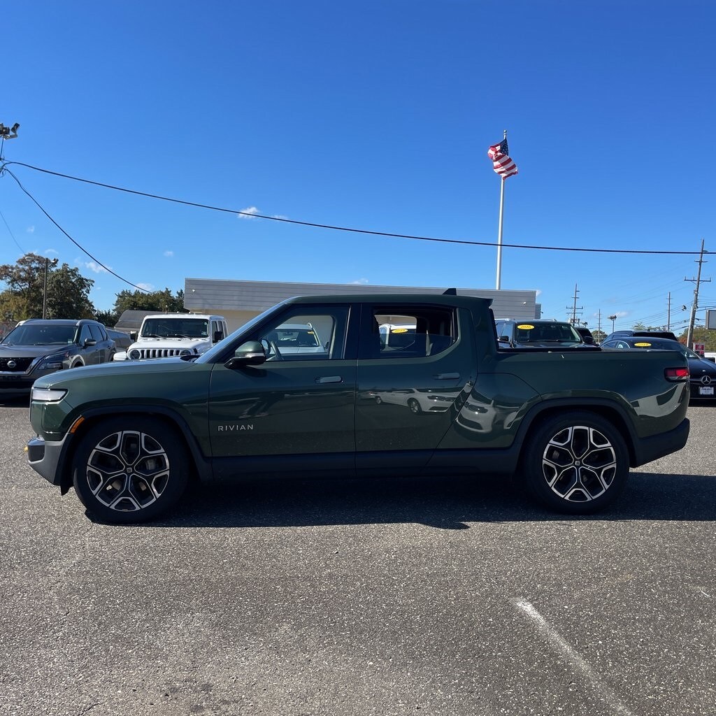 2024 Rivian R1T Adventure photo 3