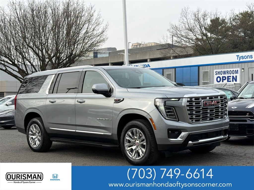 2025 GMC Yukon Denali's photo