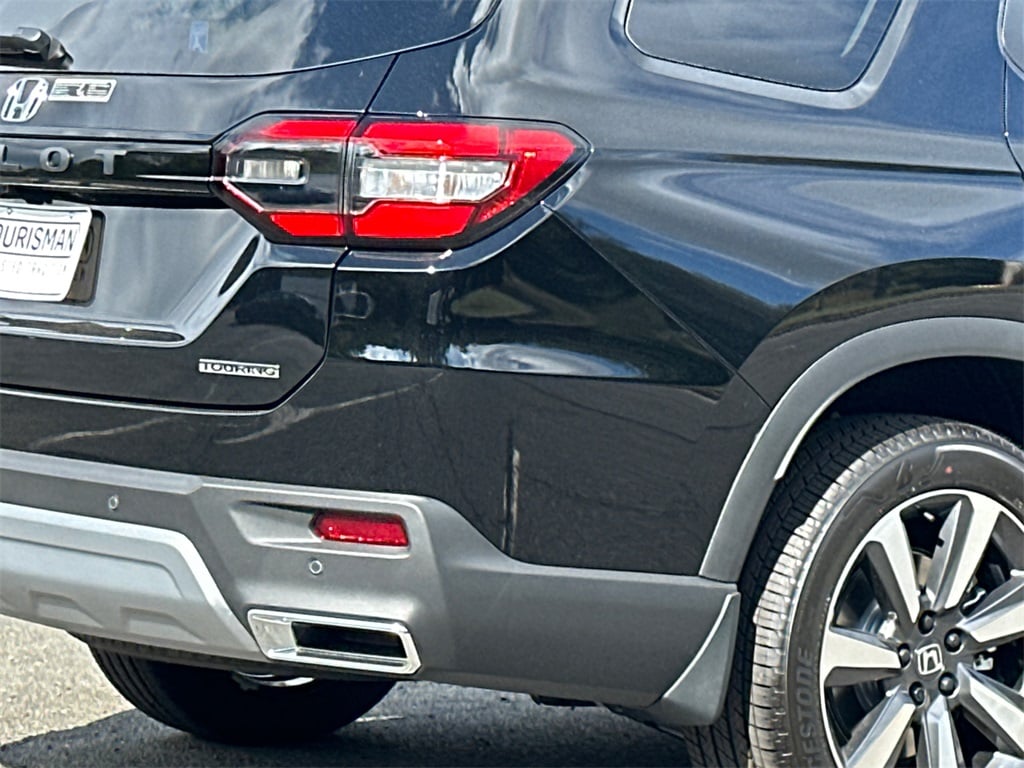 New 2025 Honda Pilot Touring SUV