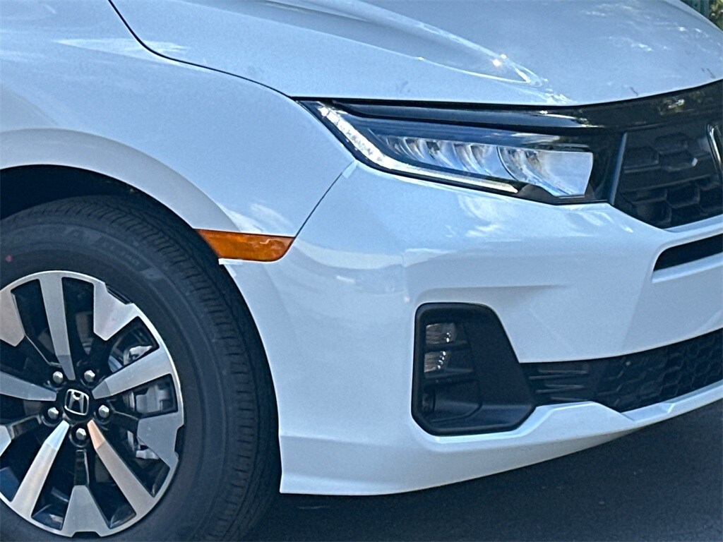 2026 Honda Odyssey EX-L photo 3