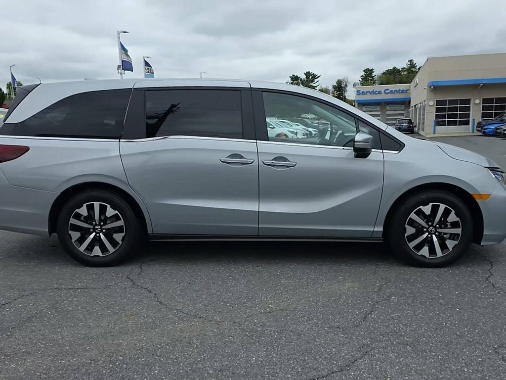 Used 2025 Honda Odyssey EX-L Van