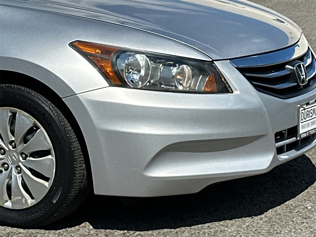 2012 Honda Accord LX photo 3