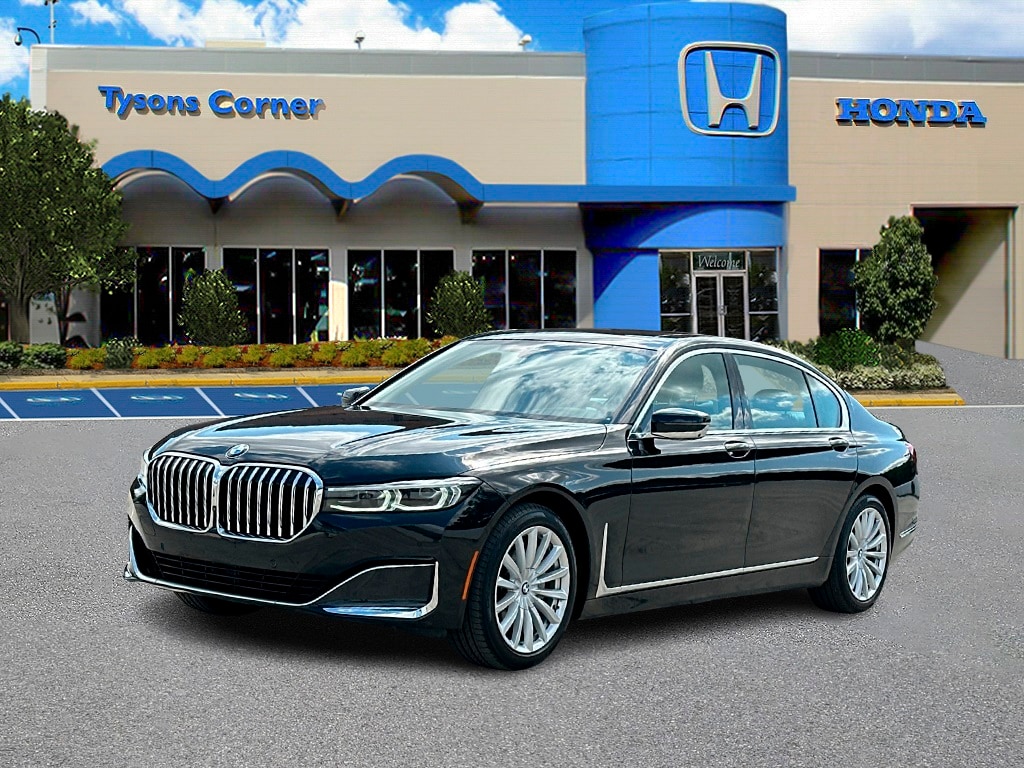 Used 2022 BMW 7 Series 740i with VIN WBA7T4C01NCH51557 for sale in Vienna, VA