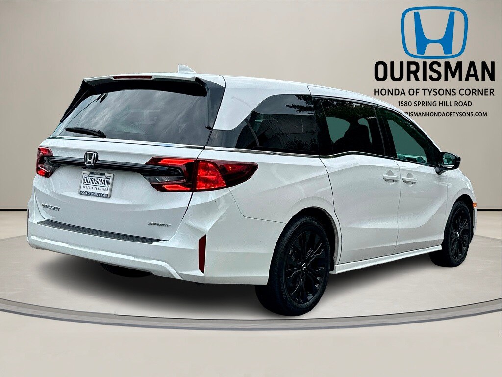 2025 Honda Odyssey photo 3
