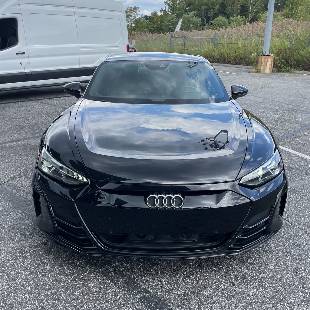 2022 Audi e-tron GT Prestige photo 4