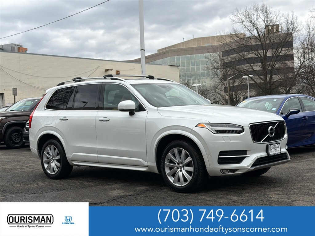 2016 Volvo XC90 Momentum's photo