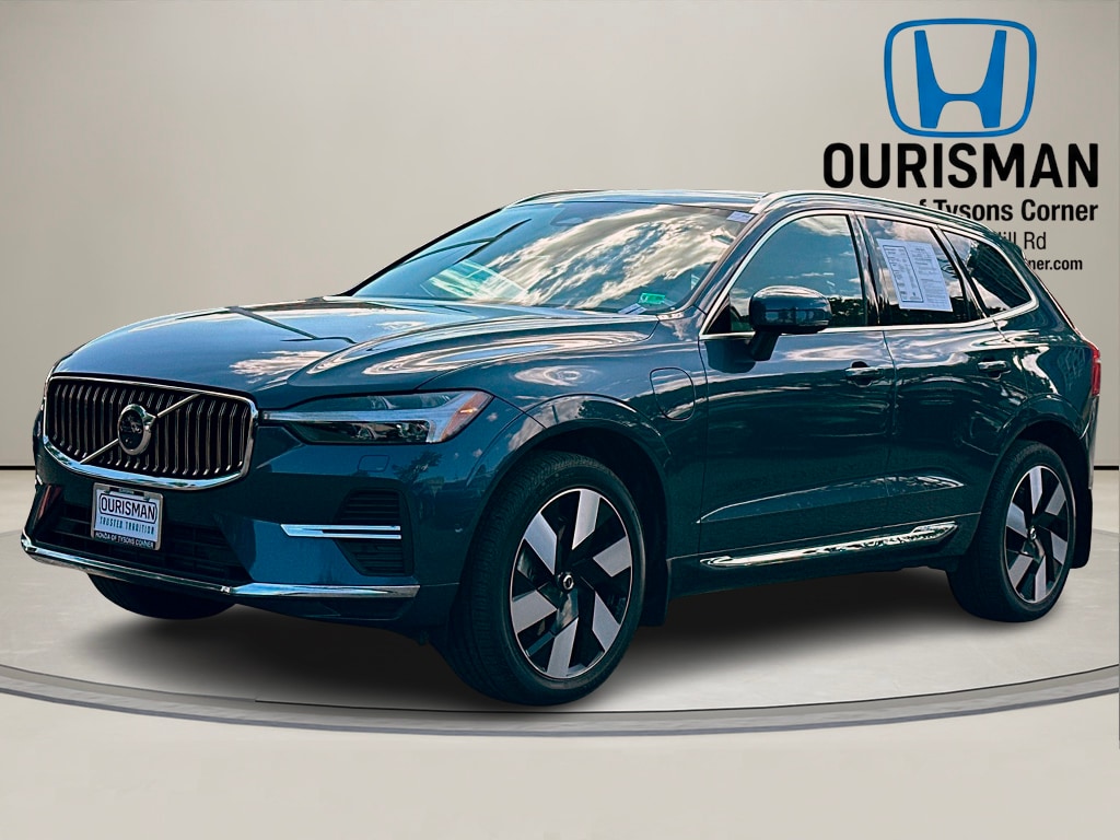 Used 2023 Volvo XC60 Recharge Plug-In Hybrid T8 Plus Bright Theme SUV