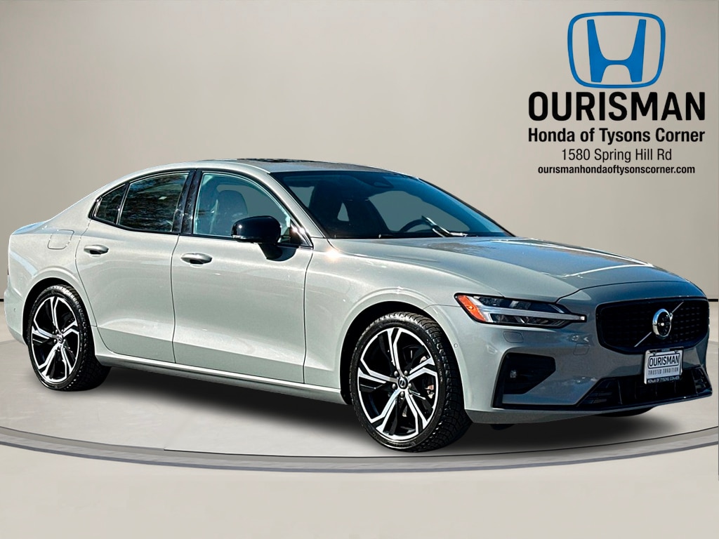 2024 Volvo S60 Ultimate's photo