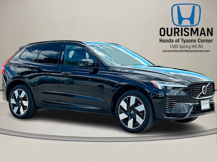 2024 Volvo XC60 plug-in hybrid T8 Plus Dark Theme SUV