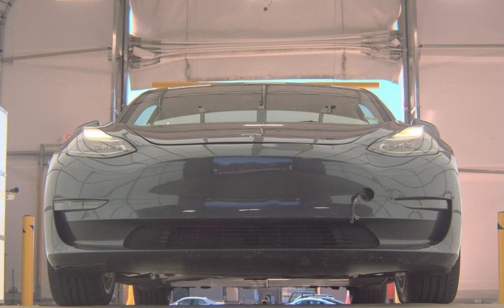 2022 Tesla Model 3 photo 3