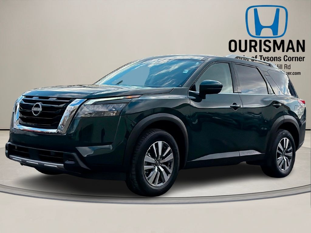 Used 2025 Nissan Pathfinder SL SUV