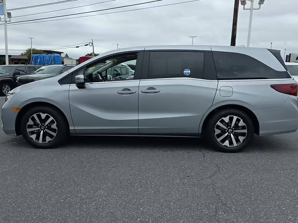 Used 2025 Honda Odyssey EX-L Van