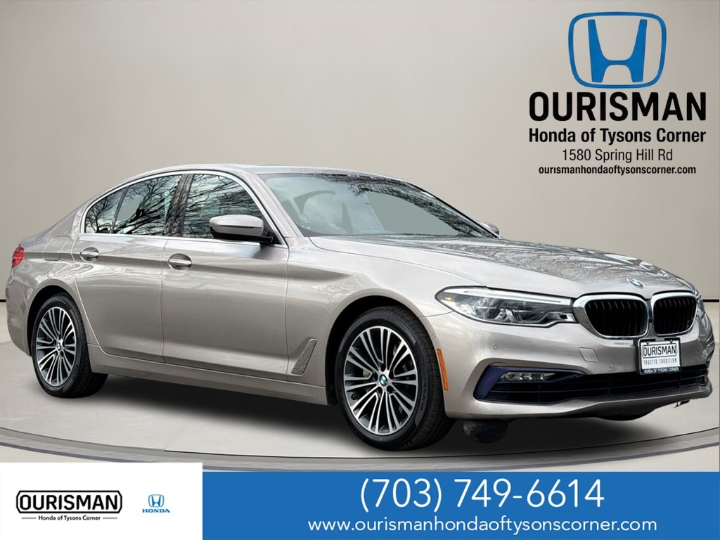 2017 BMW 5 Series 540i's photo