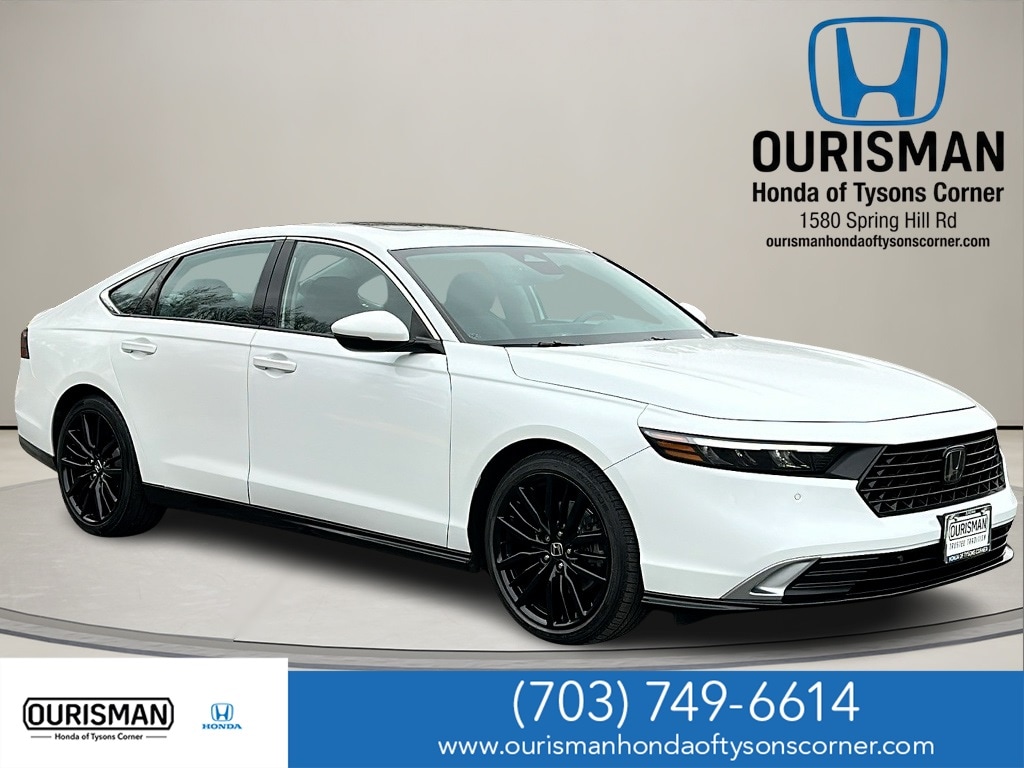 2023 Honda Accord Hybrid Touring's photo