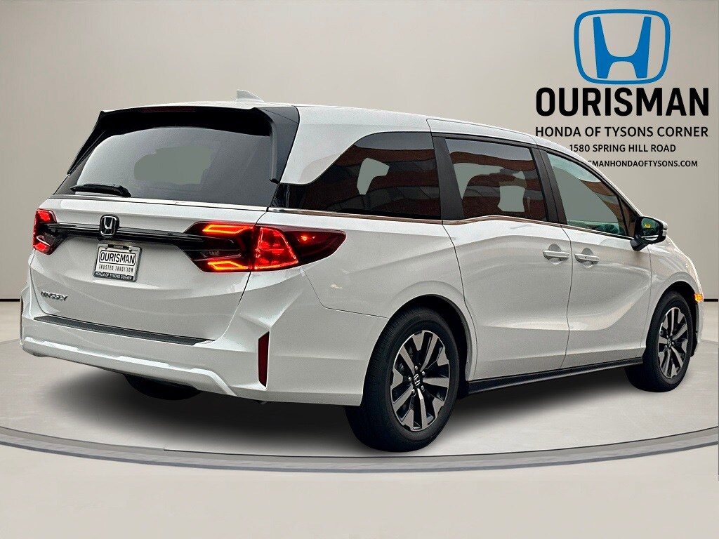 2026 Honda Odyssey EX-L photo 3