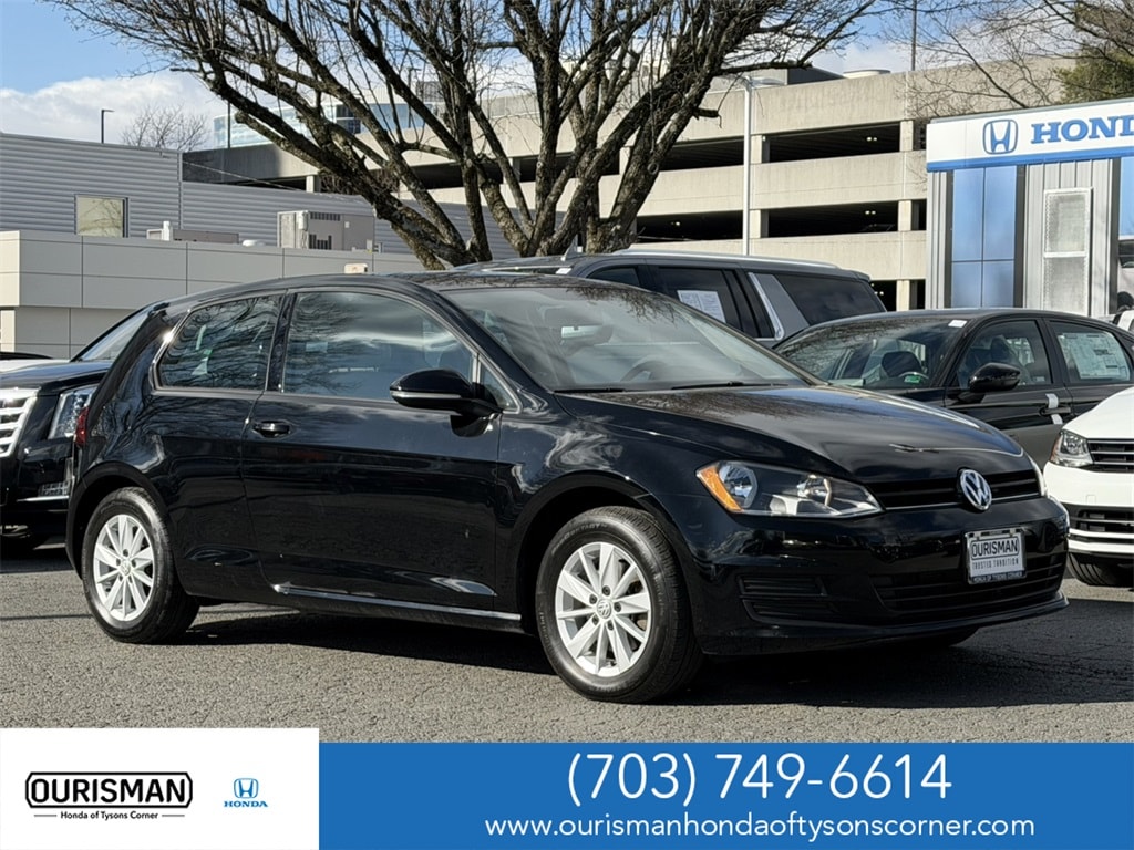 2015 Volkswagen Golf TSI S's photo