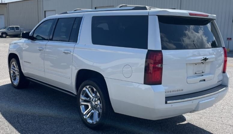 2020 Chevrolet Suburban Premier photo 2