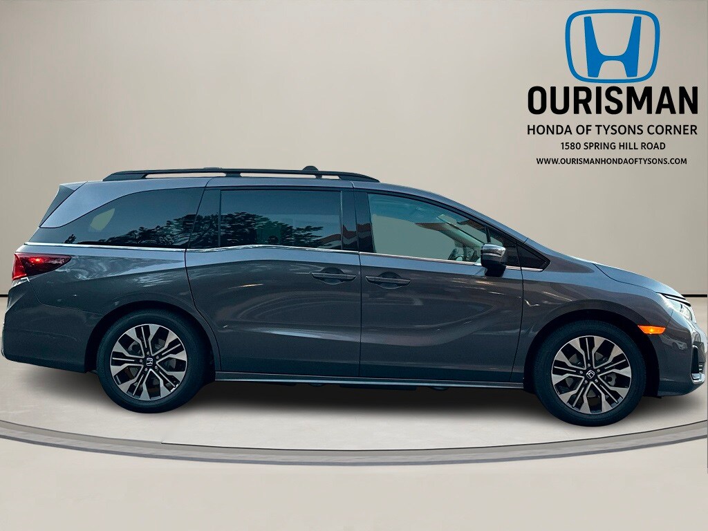 2026 Honda Odyssey Elite photo 2