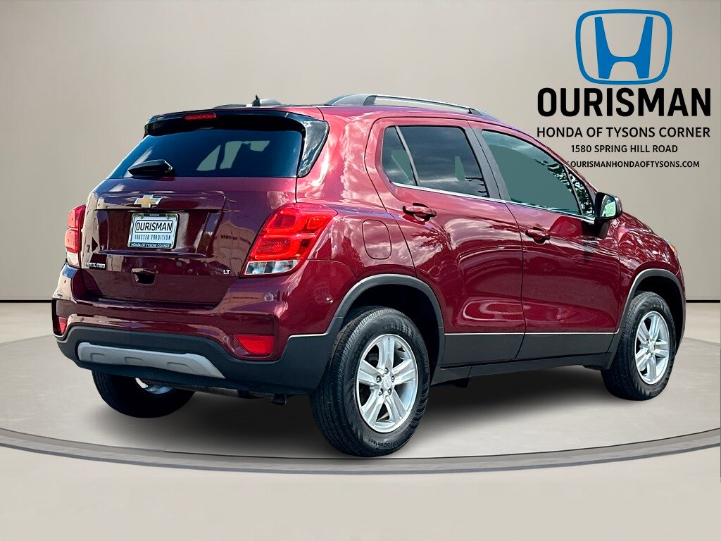 2017 Chevrolet Trax LT photo 2