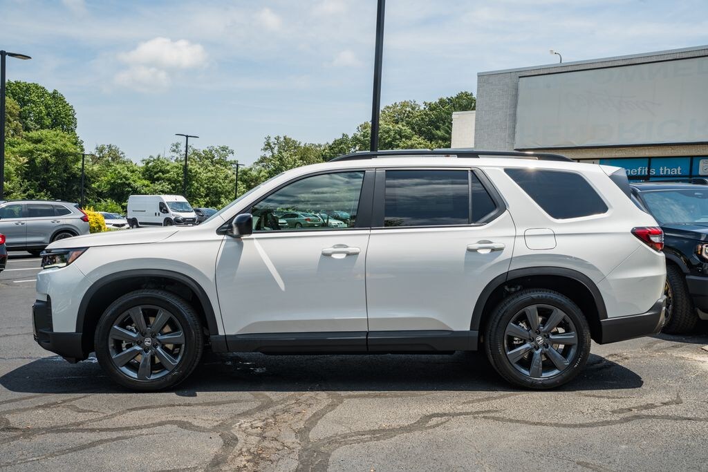 New 2026 Honda Pilot Sport SUV