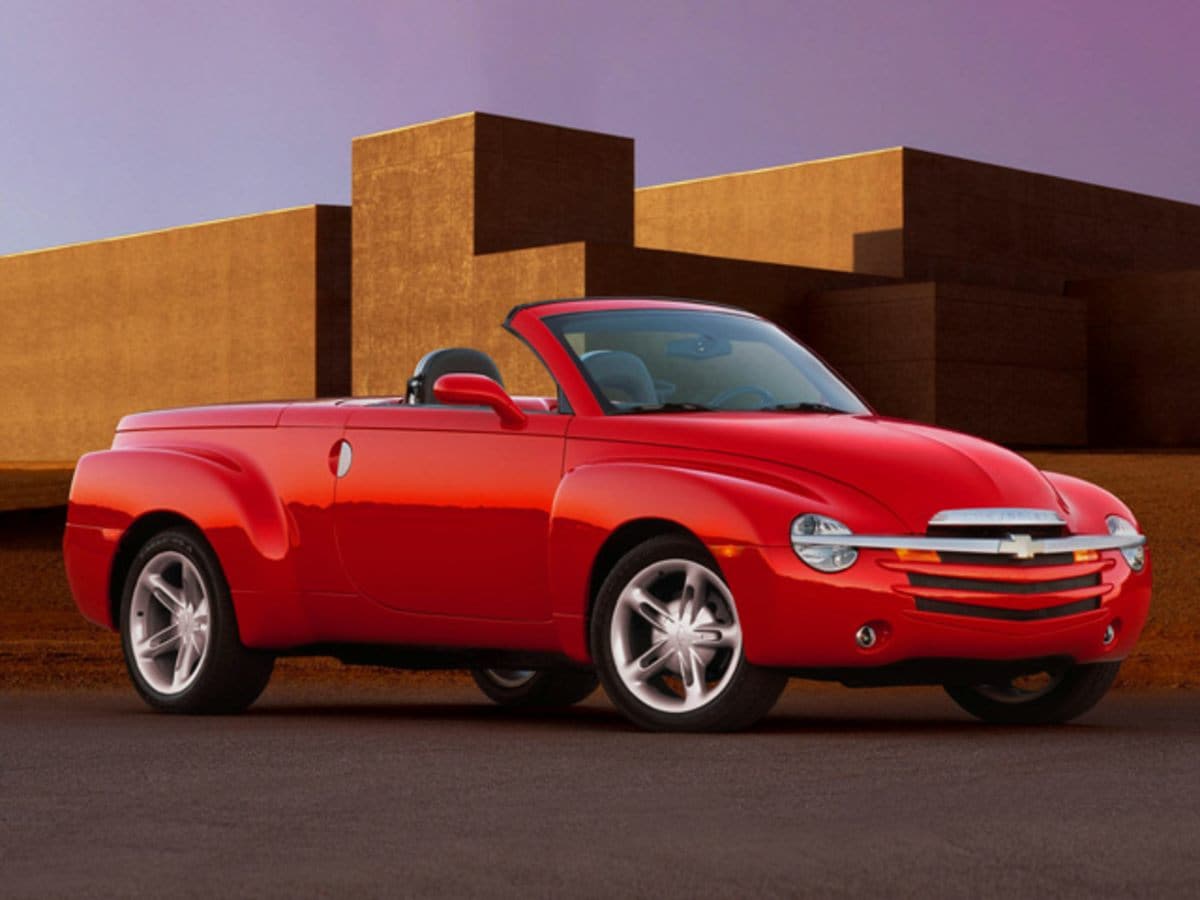 2003 Chevrolet SSR LS's photo