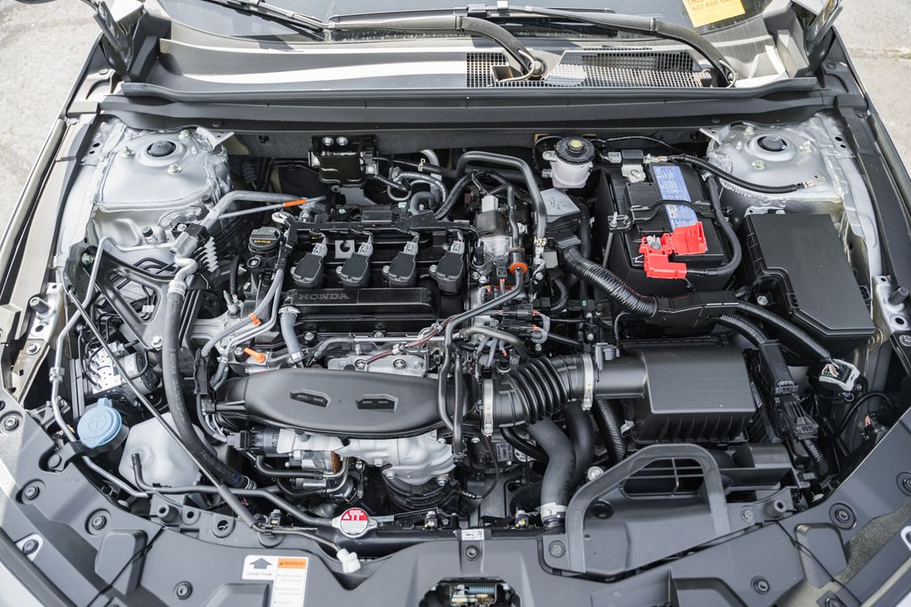 2025 Honda Accord SE - Photo 14