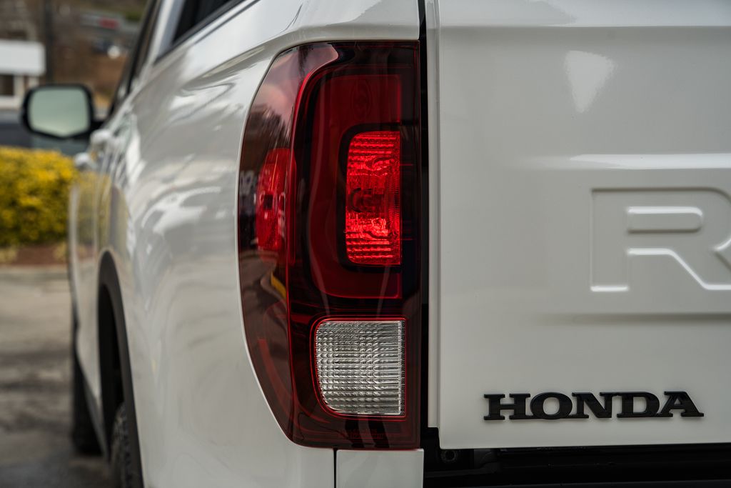 2026 Honda Ridgeline Black Edition - Photo 7