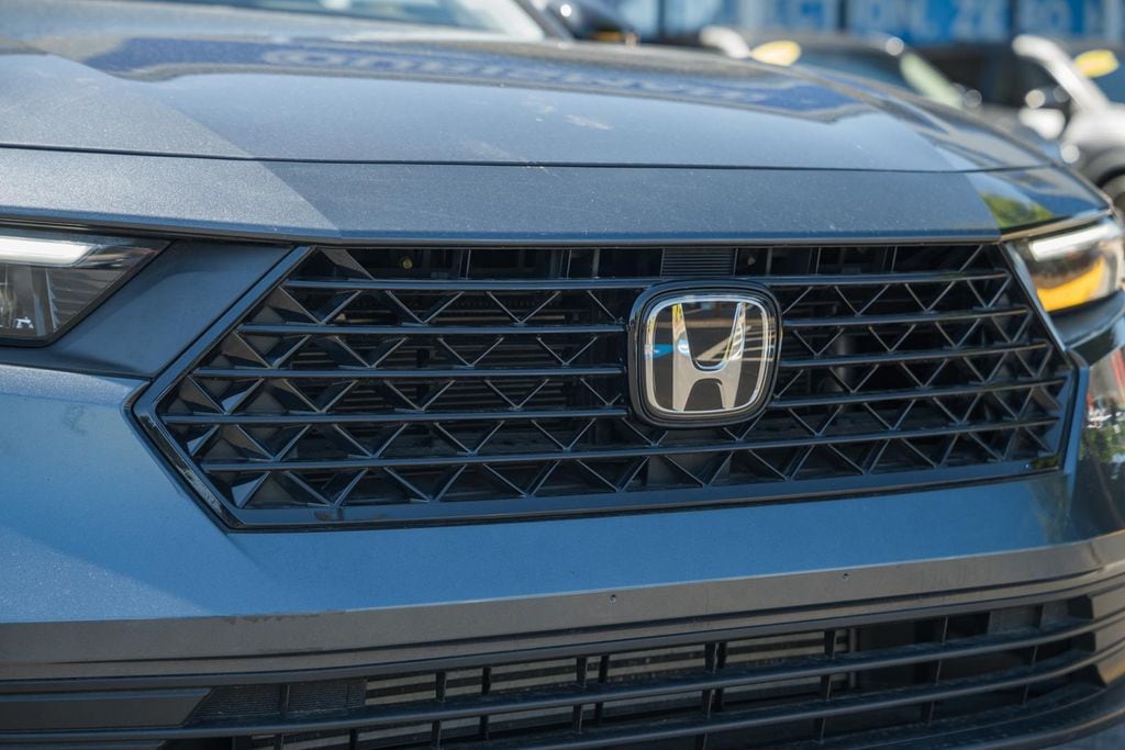 2025 Honda Accord SE - Photo 9