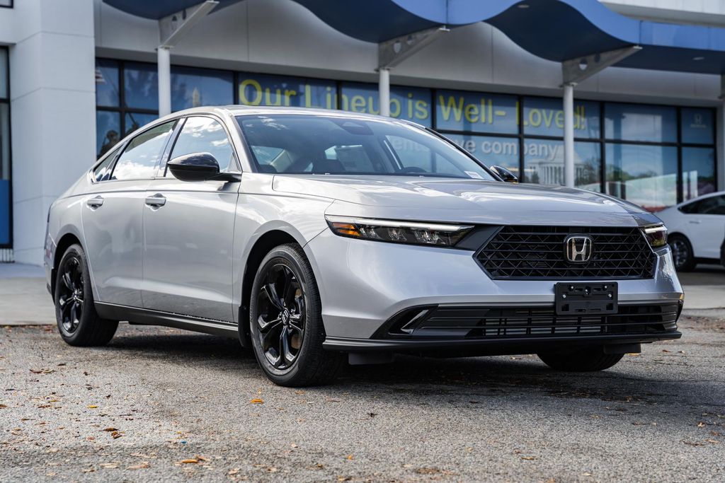 2025 Honda Accord SE's photo