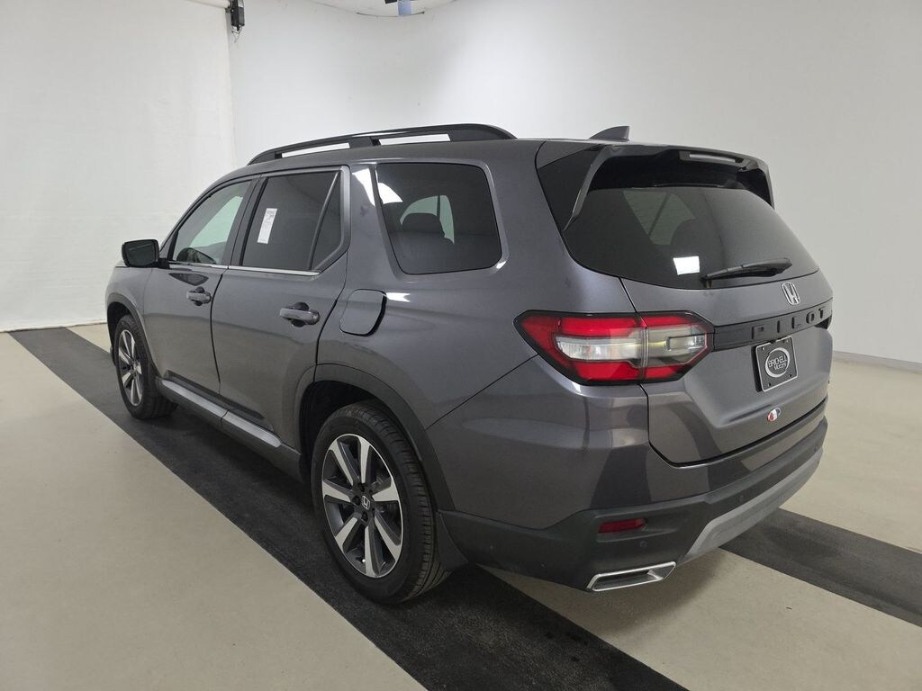 Used 2023 Honda Pilot Touring SUV