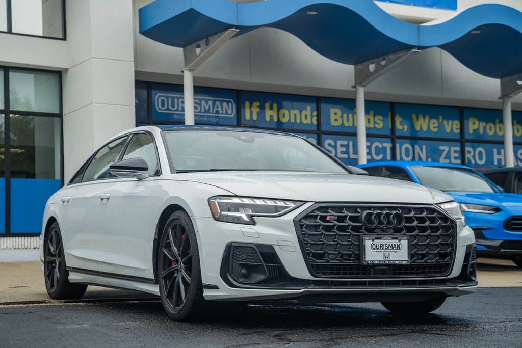 2024 Audi S8 4.0T quattro Tiptronic's photo