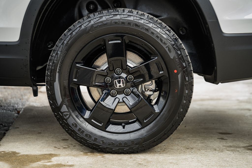 2026 Honda Ridgeline Black Edition - Photo 17