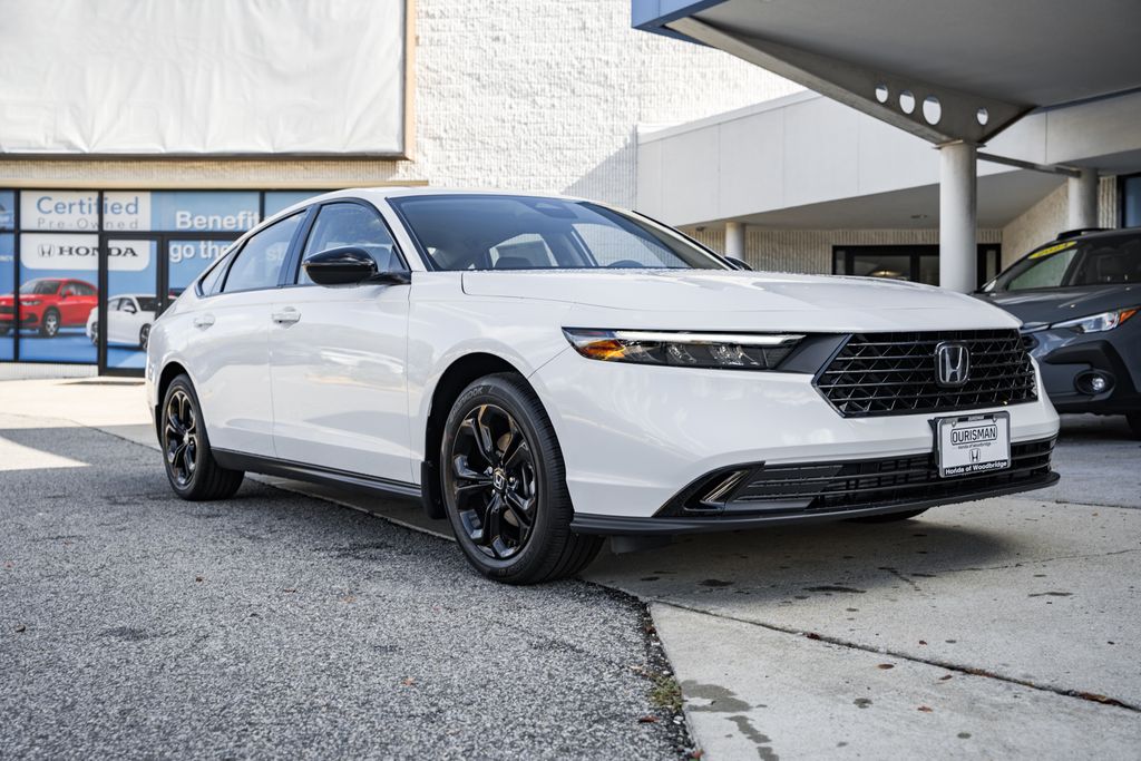 2025 Honda Accord SE's photo