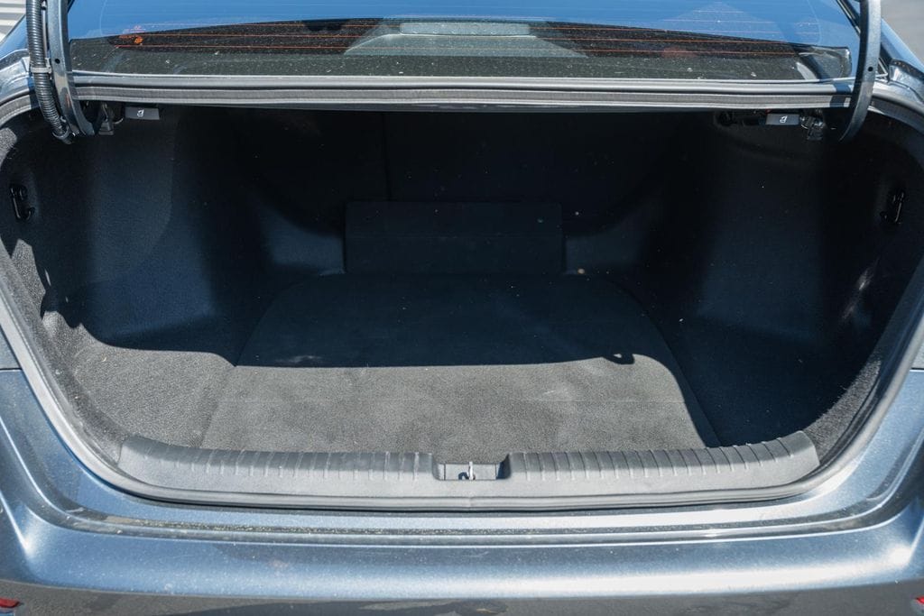 2025 Honda Accord SE - Photo 8