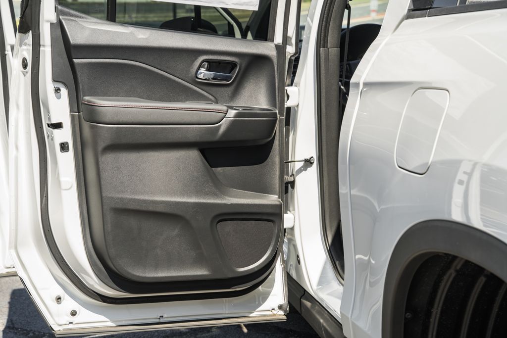 2026 Honda Ridgeline Black Edition - Photo 38