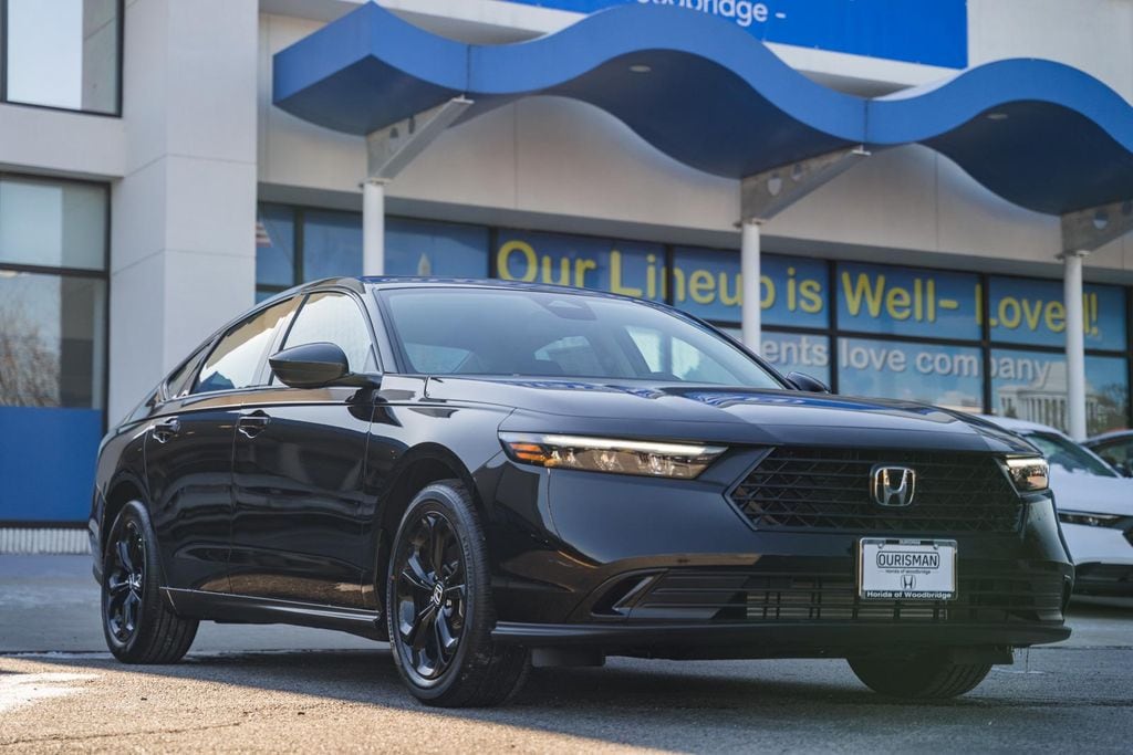 2025 Honda Accord SE's photo