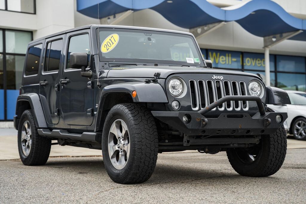 Used 2017 Jeep Wrangler Unlimited Sahara SUV