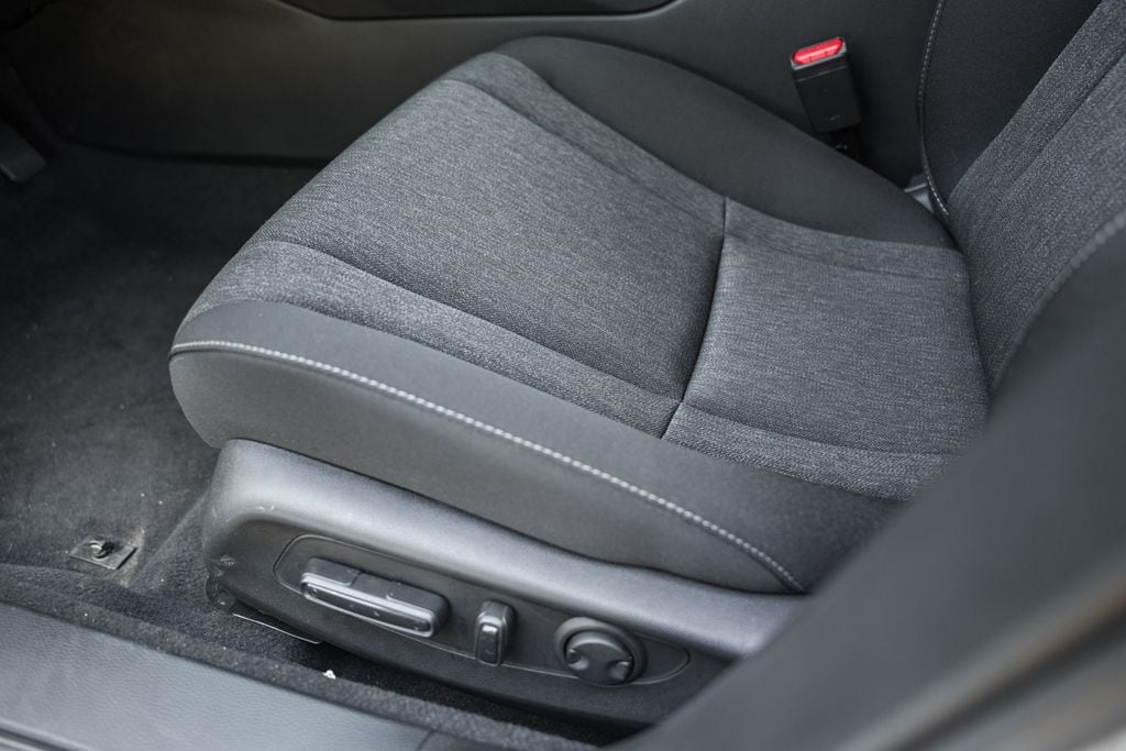 2025 Honda Accord SE - Photo 28