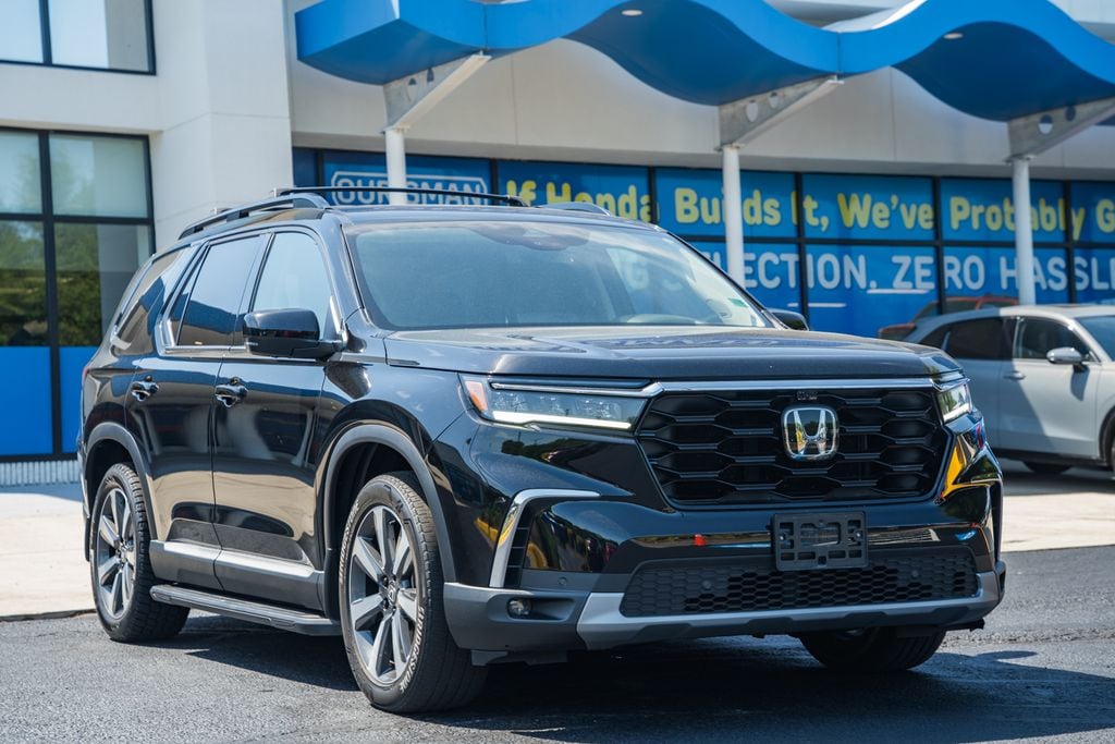 2023 Honda Pilot Elite AWD's photo