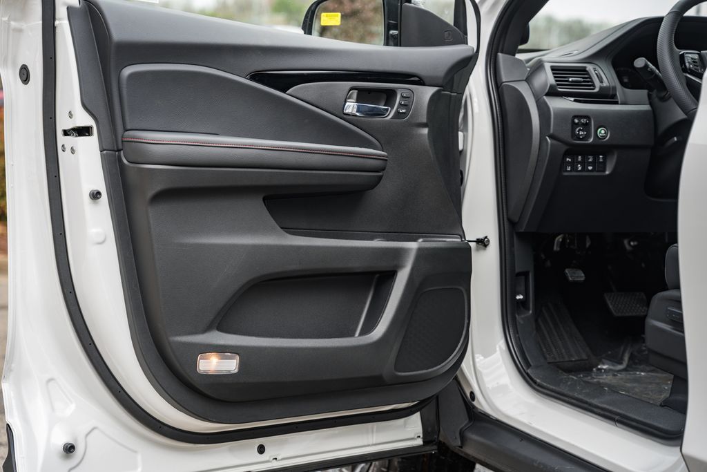 2026 Honda Ridgeline Black Edition - Photo 39