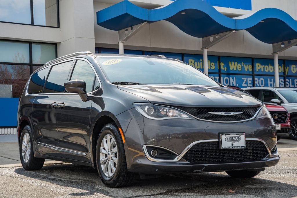 2019 Chrysler Pacifica Touring L