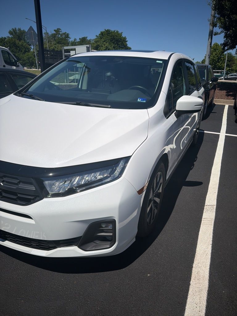 2025 Honda Odyssey EX-L's photo