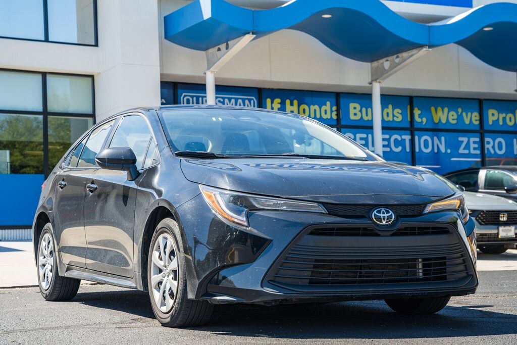 Used 2025 Toyota Corolla LE Sedan