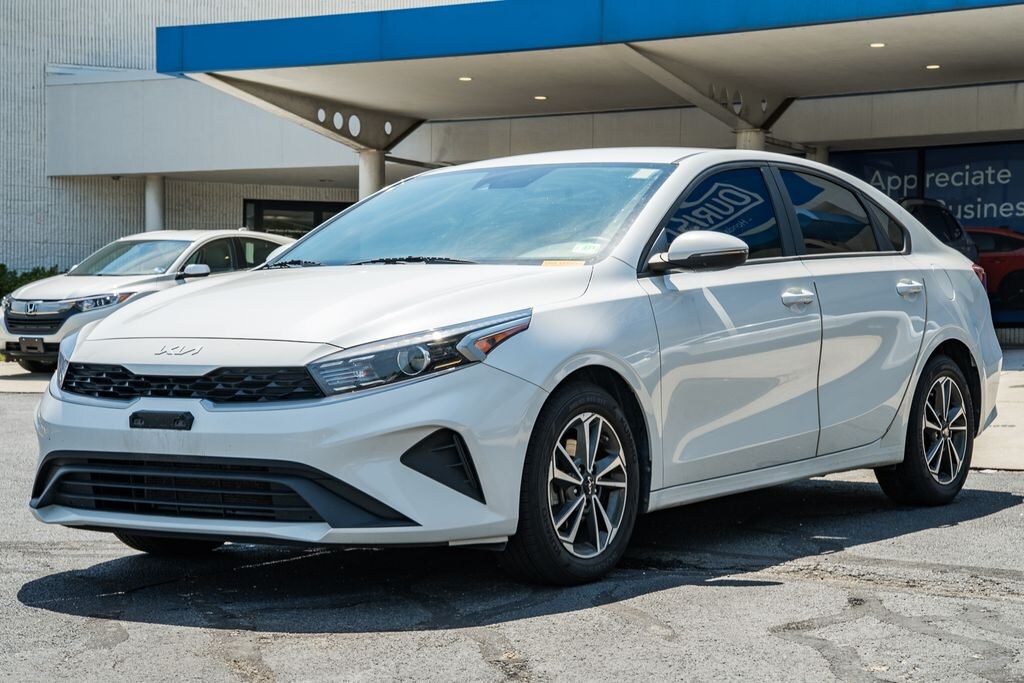 Used 2023 Kia Forte LXS Sedan