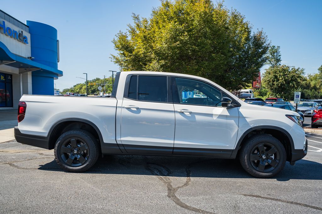 2026 Honda Ridgeline Black Edition - Photo 3