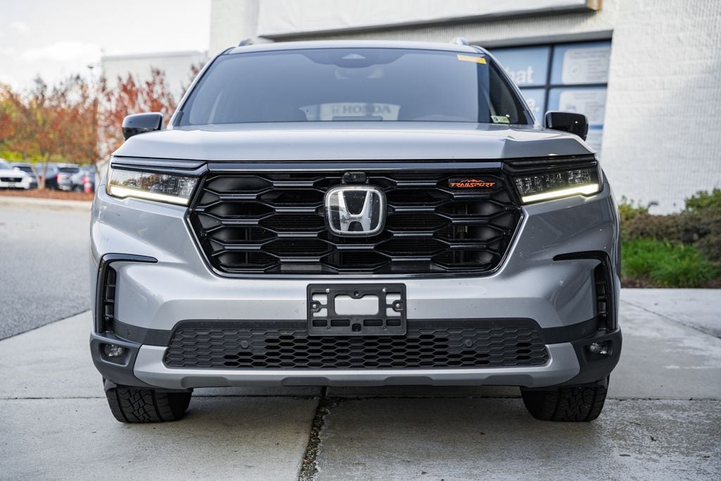 Certified 2025 Honda Pilot TrailSport SUV