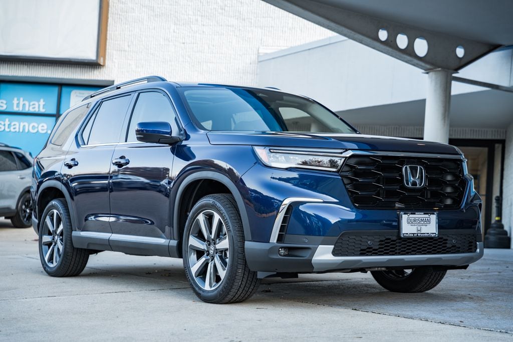 2025 Honda Pilot Touring's photo