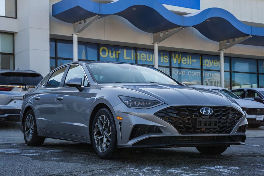 2023 Hyundai Sonata SEL's photo